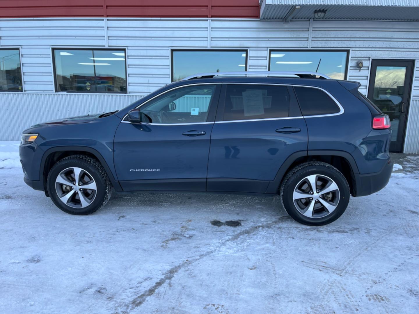 2020 Blue /Black Jeep Cherokee (1C4PJMDX2LD) , located at 1960 Industrial Drive, Wasilla, 99654, (907) 274-2277, 61.573475, -149.400146 - Photo#2